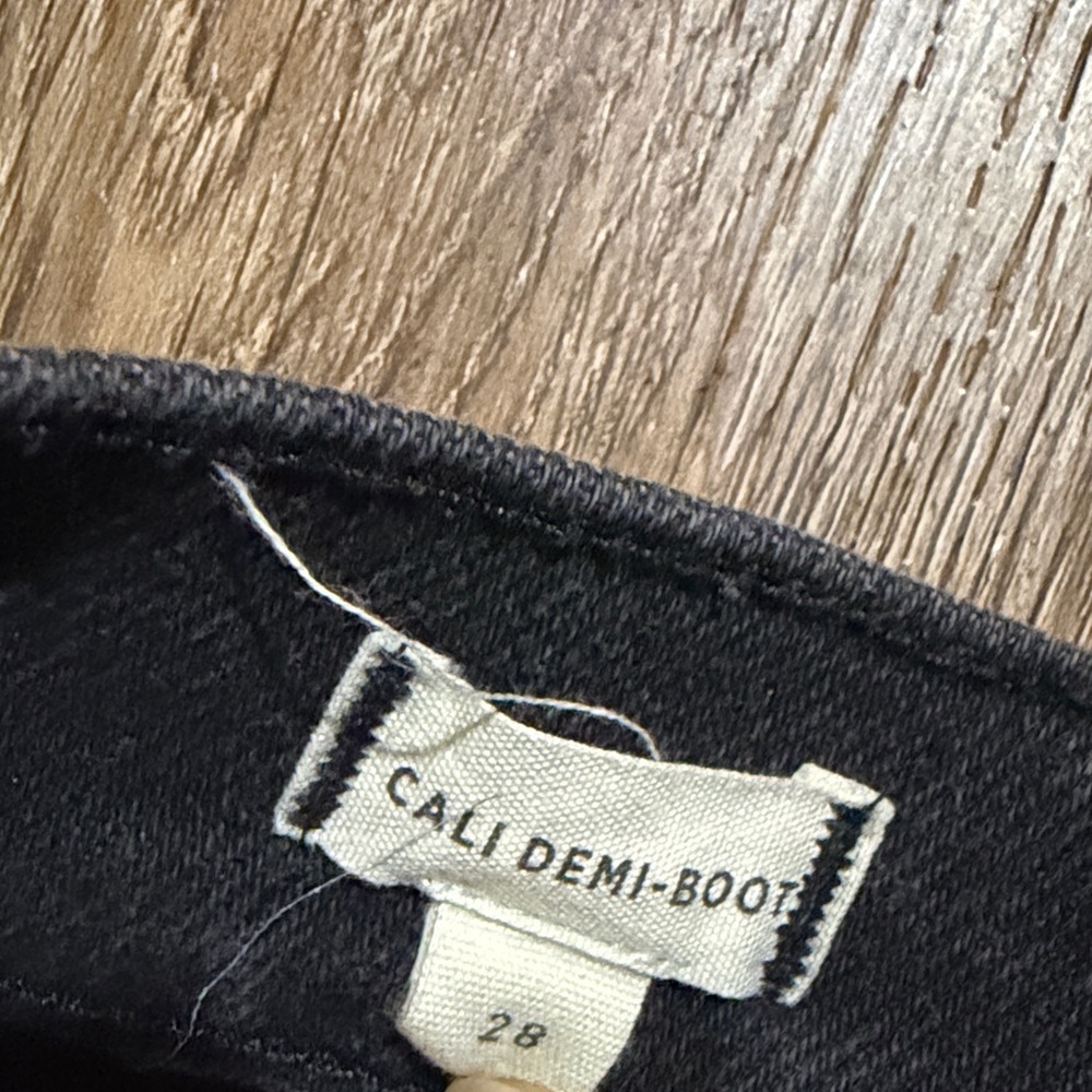 Madewell Cali Demi-Boot Jeans in Starky Wash - Picture 9 of 11